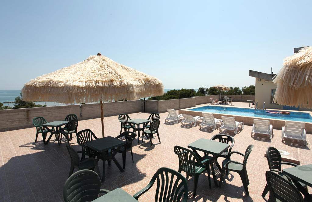 Hotel Nel Pineto 3*